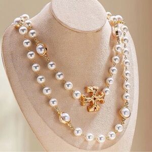 Tory Burch Gold Roxanne Pearl logo Necklace